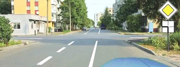 Билет №31, вопрос №9: Вам можно продолжить движение на перекрестке: