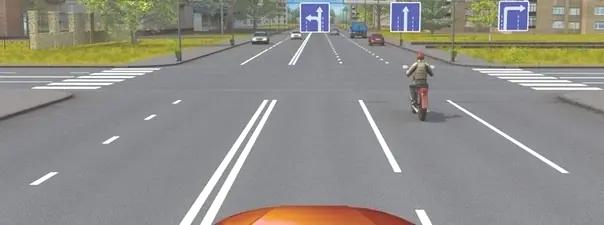 Билет №14, вопрос №4: Вам можно продолжить движение по крайней левой полосе на легковом автомобиле: