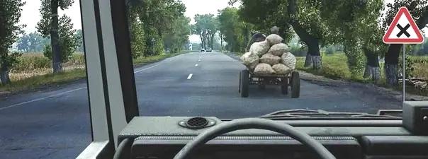 Билет №12, вопрос №11: Разрешено ли Вам выполнить обгон в данной ситуации?