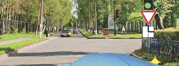 Билет №18, вопрос №13: Обязаны ли Вы уступить дорогу легковому автомобилю при повороте направо?