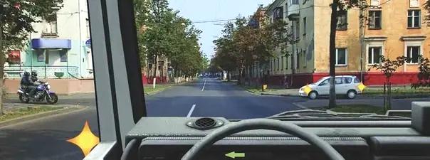 Билет №34, вопрос №14: Кому Вы обязаны уступить дорогу при повороте налево?