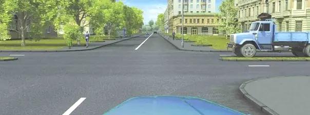 Билет №35, вопрос №14: Вы намерены продолжить движение прямо. Ваши действия?