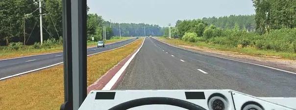 Билет №3, вопрос №10: По какой полосе Вы имеете право двигаться с максимальной разрешенной скоростью вне населенных пунктов?