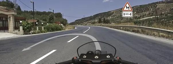 Билет №14, вопрос №9: Можно ли Вам развернуться в этом месте?