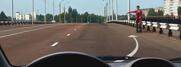 Билет №13, вопрос №12: Разрешено ли Вам остановиться на мосту для посадки пассажира?