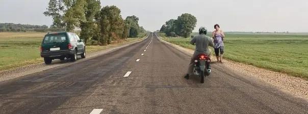 Билет №15, вопрос №12: Кто из водителей нарушил правила остановки?