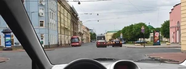 Билет №7, вопрос №14: Разрешено ли Вам выехать на перекресток, за которым образовался затор?