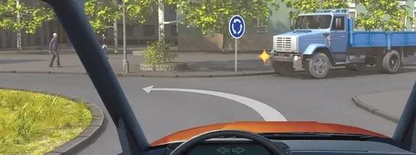 Билет №27, вопрос №14: Как Вам следует поступить, двигаясь по перекрестку с круговым движением?