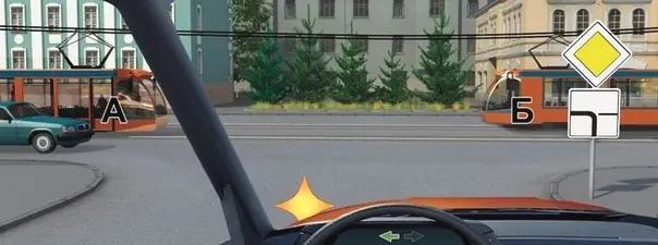 Билет №3, вопрос №15: Кому Вы обязаны уступить дорогу при повороте налево?