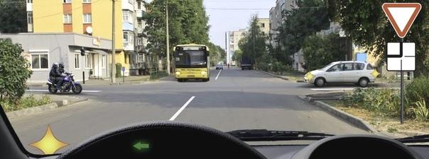 Билет №20, вопрос №15: Кому Вы обязаны уступить дорогу?