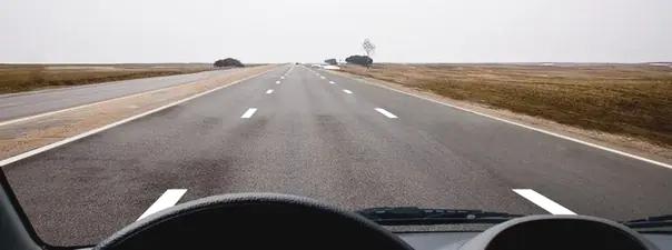 Билет №8, вопрос №10: Вне населенных пунктов вам можно продолжить движение: