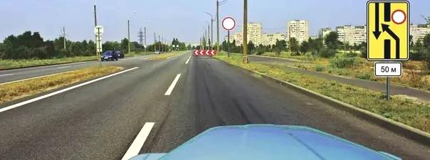 Билет №31, вопрос №4: О чем информирует Вас данный дорожный знак с желтым фоном?