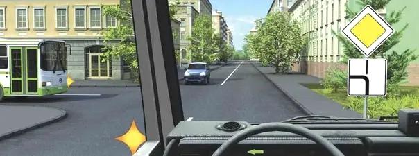 Билет №1, вопрос №15: Кому Вы обязаны уступить дорогу при повороте налево?