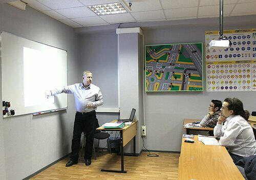 При Академии Президента